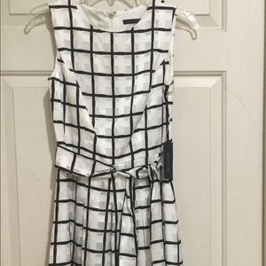 (NWT) Black and White stripped